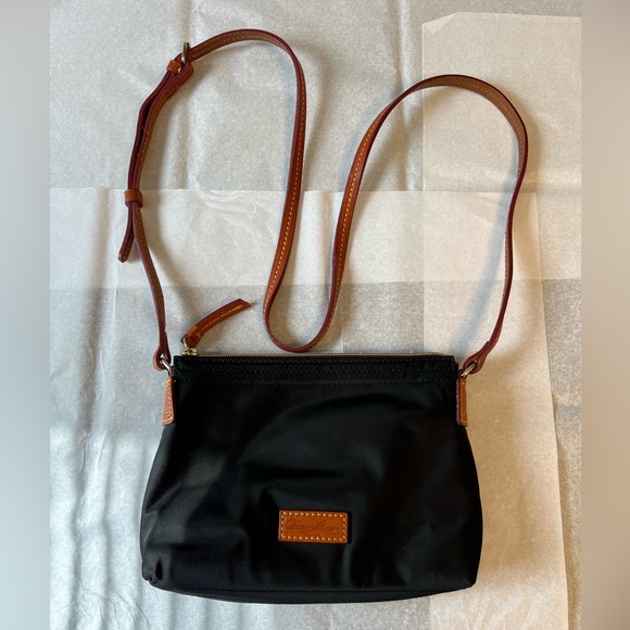Dooney & Bourke Pouchette Crossbody Nylon /‎ leather mini Bag - Picture 1 of 14